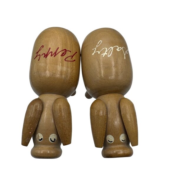 Vintage Standard Specialty Pig Salt And Pepper Shakers Wood Mid Century Modern - Picture 2 of 3
